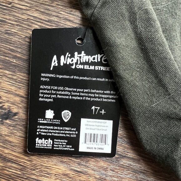Fetch for Pets Halloween T-Shirt Size S Nightmare on Elm Street - Picture 3 of 4